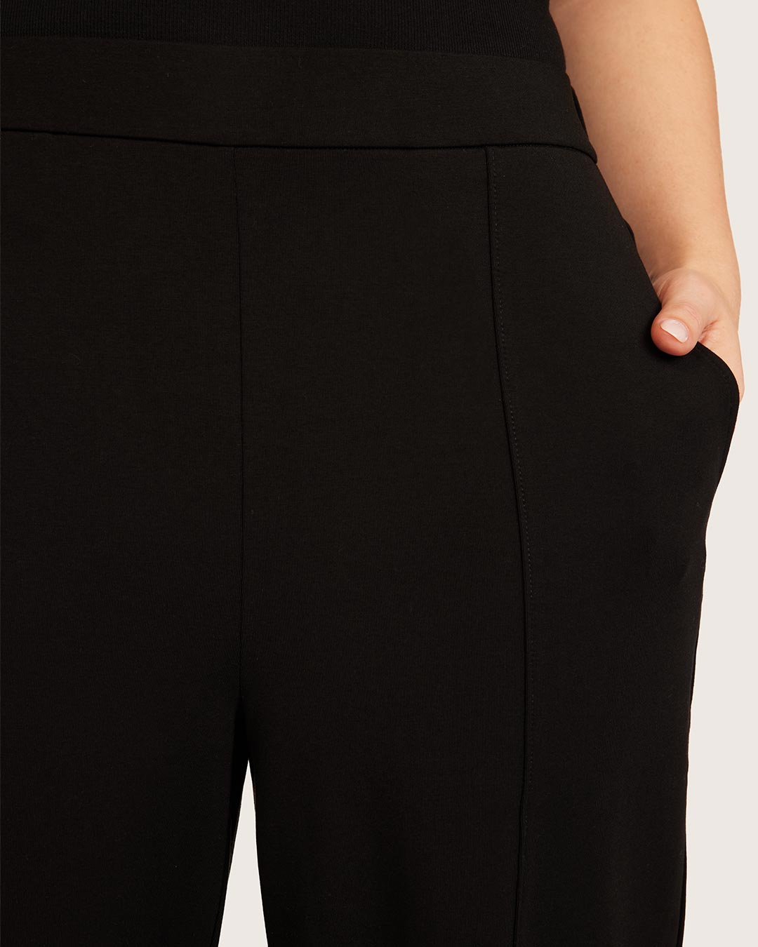 Relaxed Leg Pants - Short - Black