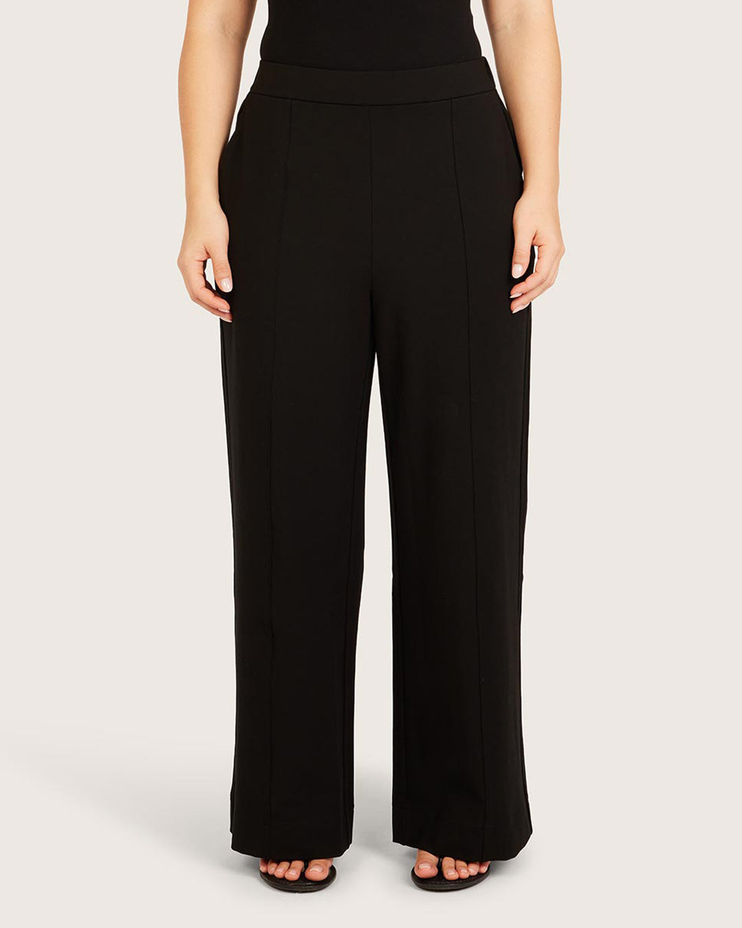 Relaxed Leg Pants - Short - Black