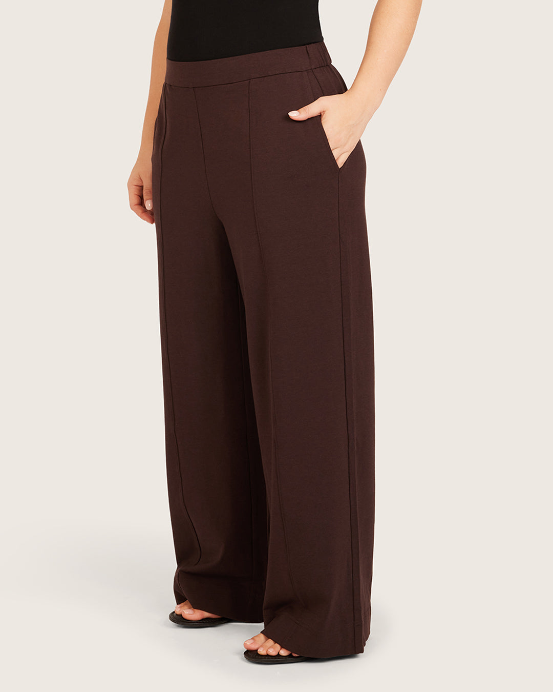 Relaxed Leg Pants - Short - Carob