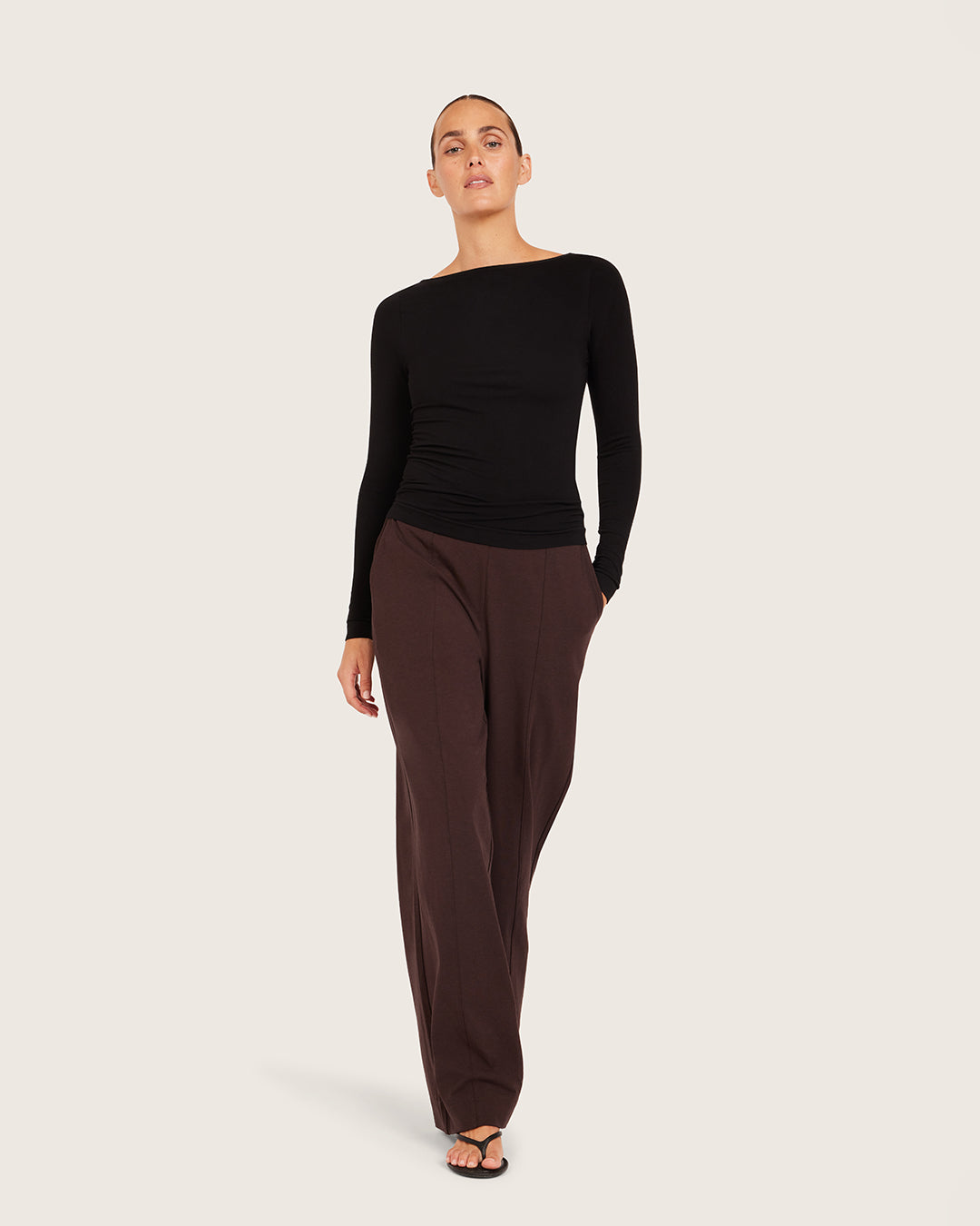 Relaxed Leg Pants - Regular - Carob
