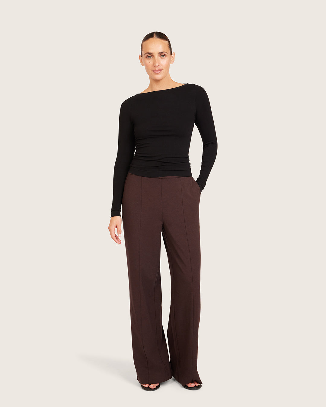 Relaxed Leg Pants - Regular - Carob